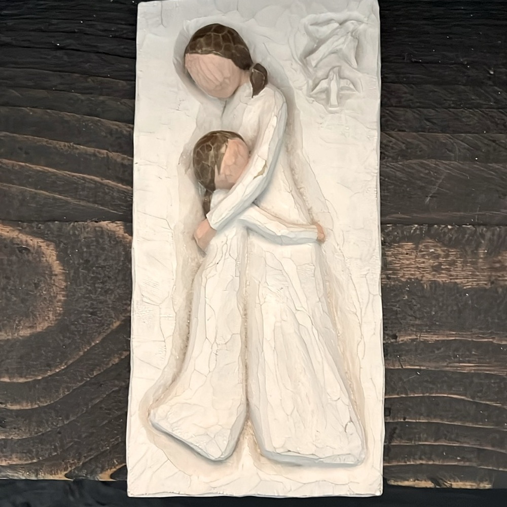 Willow Tree Mother and Daughter 2001 Plaque by Susan Lordi Wall Hanging